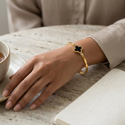 Noire Clover Gold Bracelet