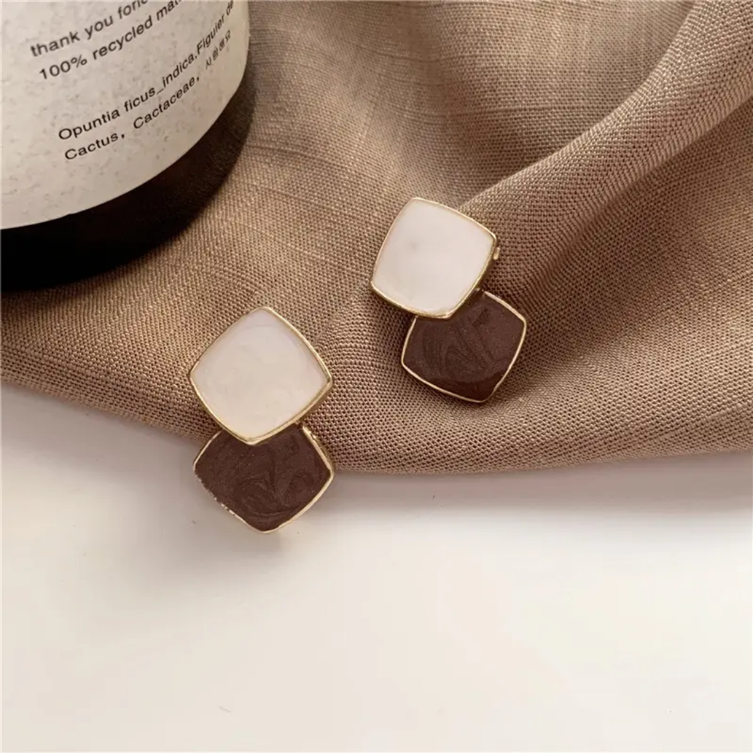 Luna Dual-Tone Pearl Korean Stud Earrings (Elegant Maroon)