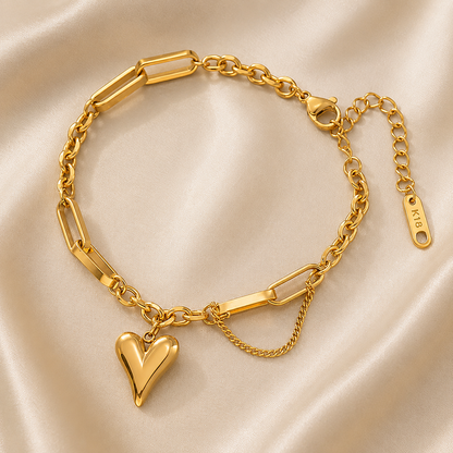 Minimal Heart Drop Bracelet