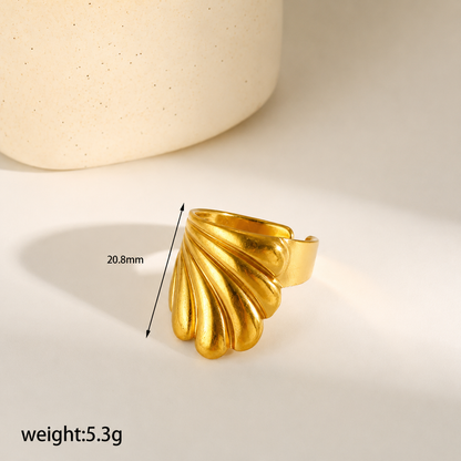 Solara Shell Gold Ring
