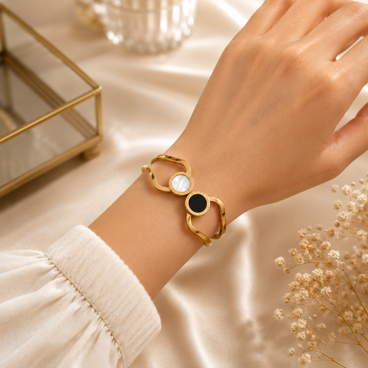 Noir Luna Lock Bracelet