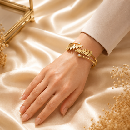 Aureon Leaf Lock Bracelet