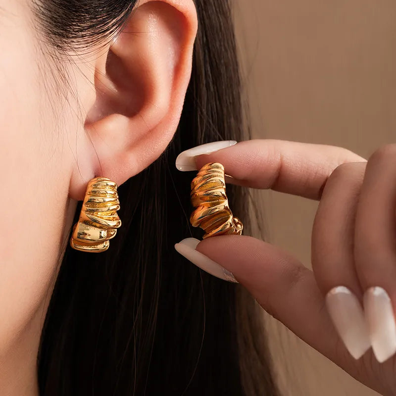 Oria Sculpted Rib Luxe Studs