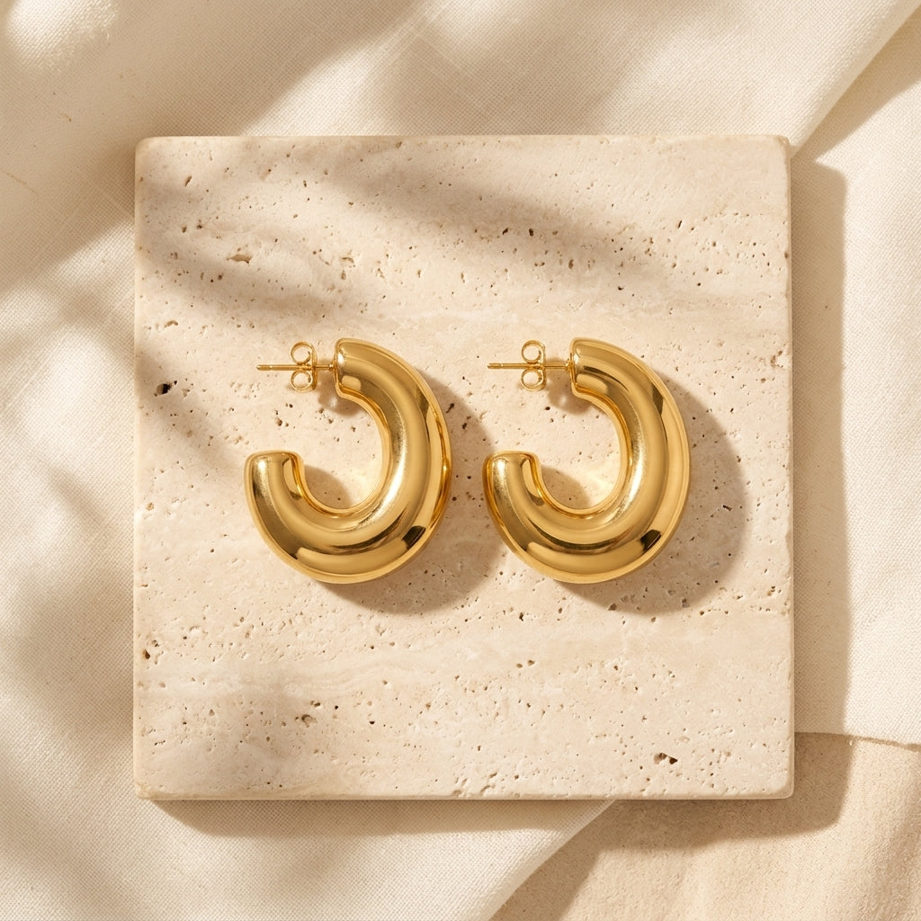 Aurelia Curve Luxe Studs