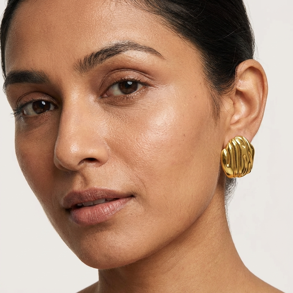 Aurora Sculpt Gold Stud Earrings