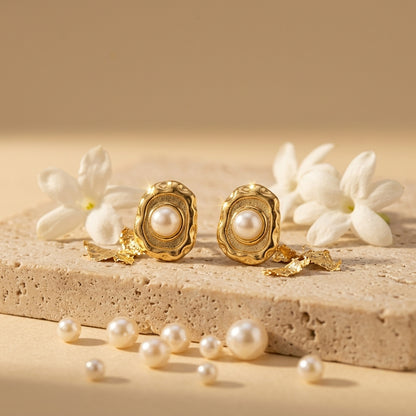 Luxe MoltenPearl Stud Earrings