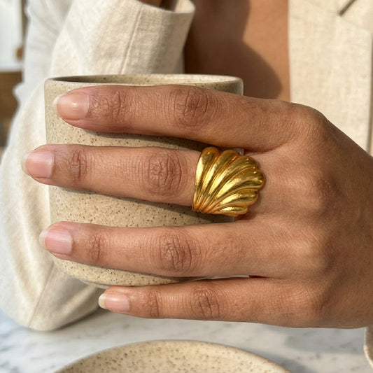 Solara Shell Gold Ring