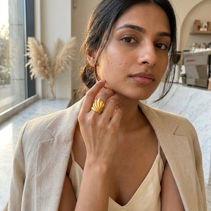 Solara Shell Gold Ring