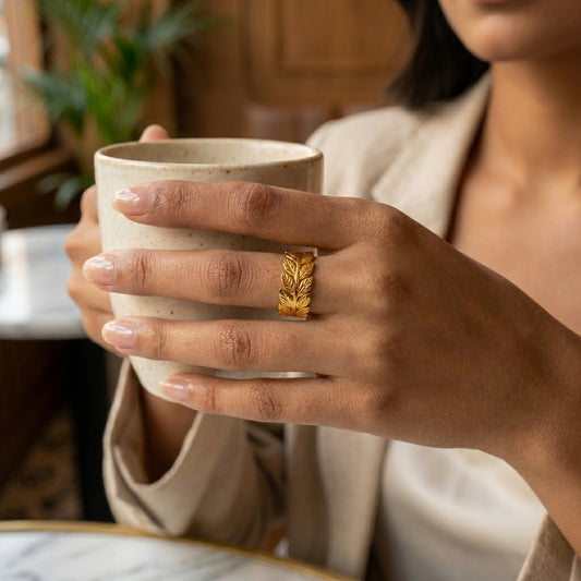 Laurele Gold Ring