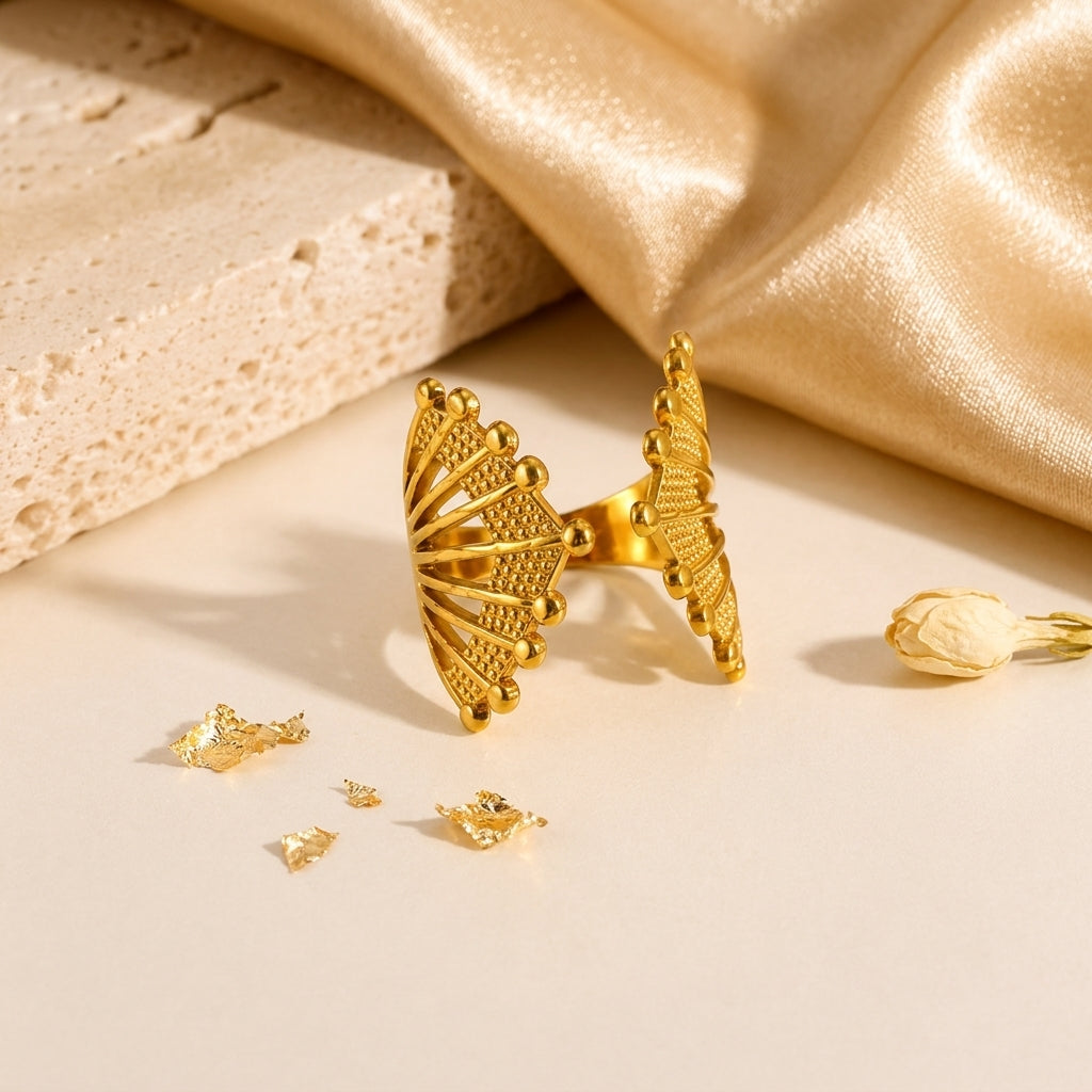 Solmira Fan Gold Ring