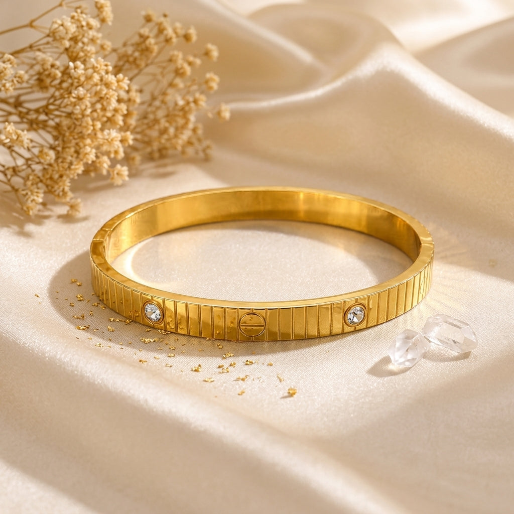 Heritage Screw Diamond Bracelet