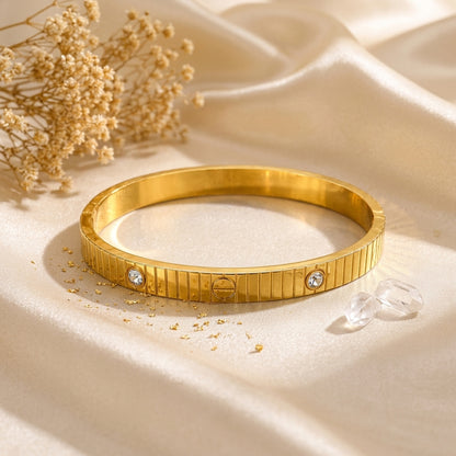 Heritage Screw Diamond Bracelet