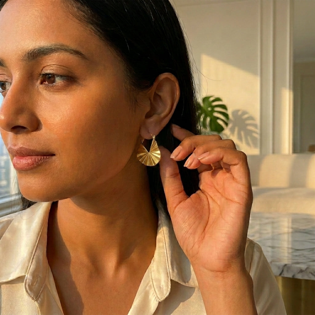 Solviera Gold Hoops Earrings
