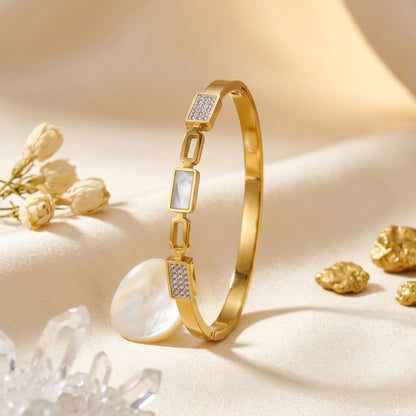 Celestique Pearl Gold Bracelet