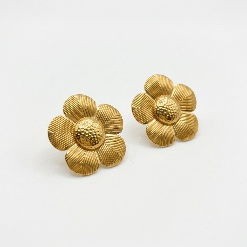 Gold Fleur Radiance Studs