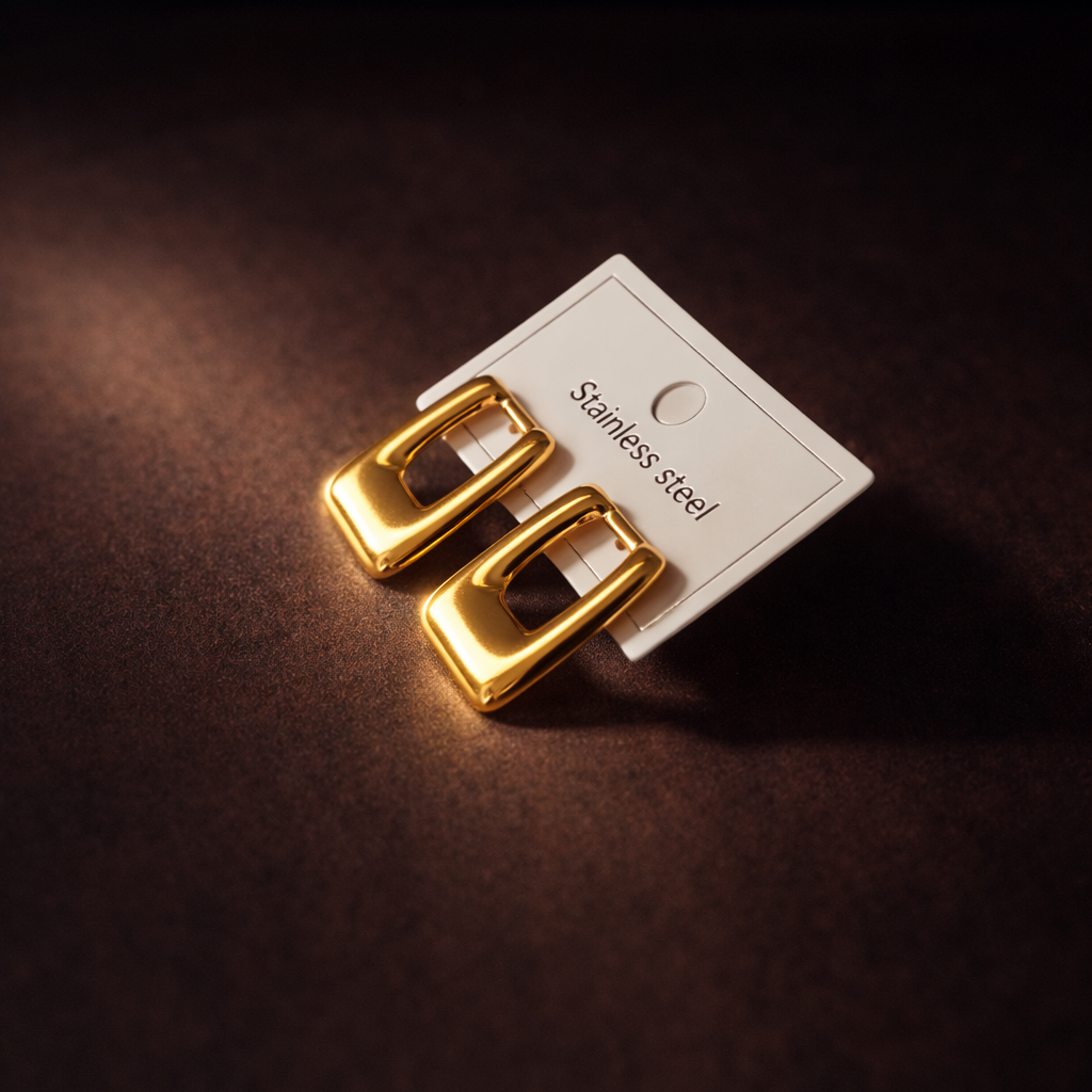 Auro Modern Square Stud