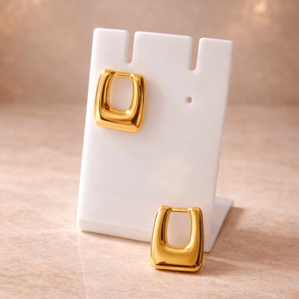 Auro Modern Square Stud